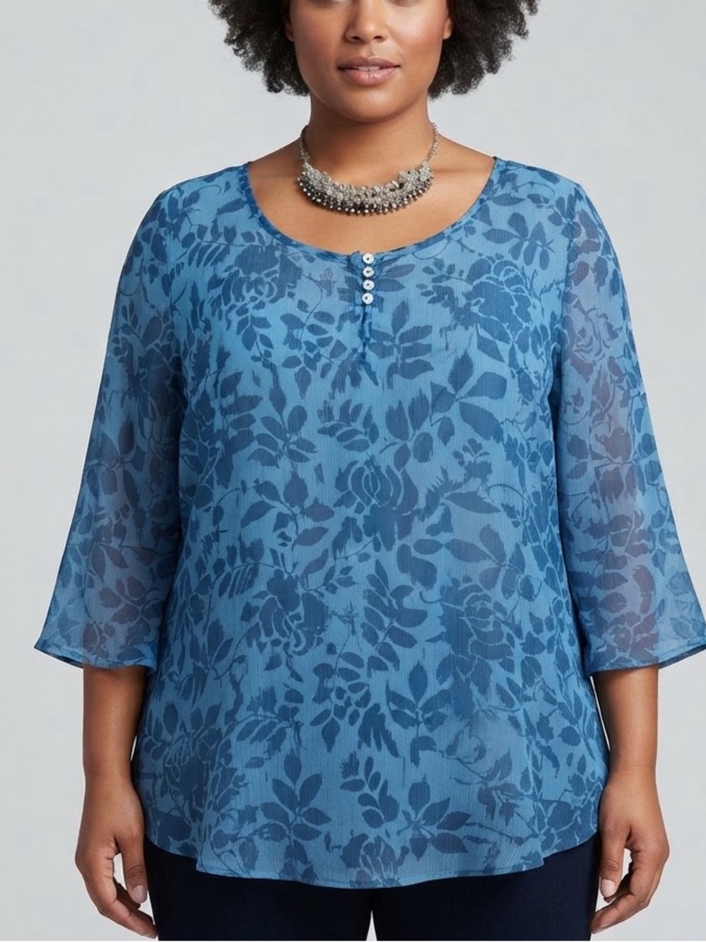 REITMANS Light and Dark Blue Floral Sheer Blouse XL